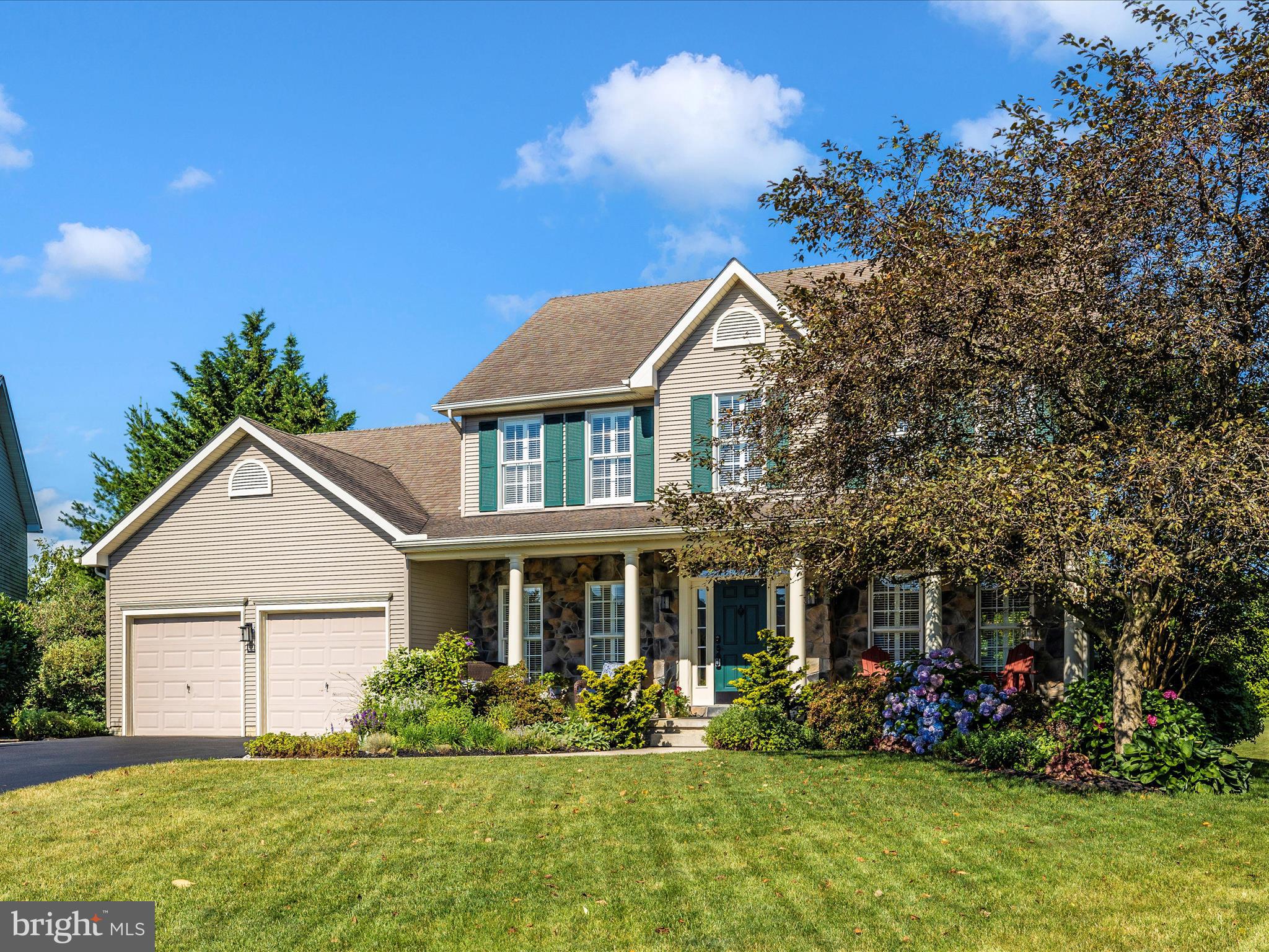 6 ASHKY COURT