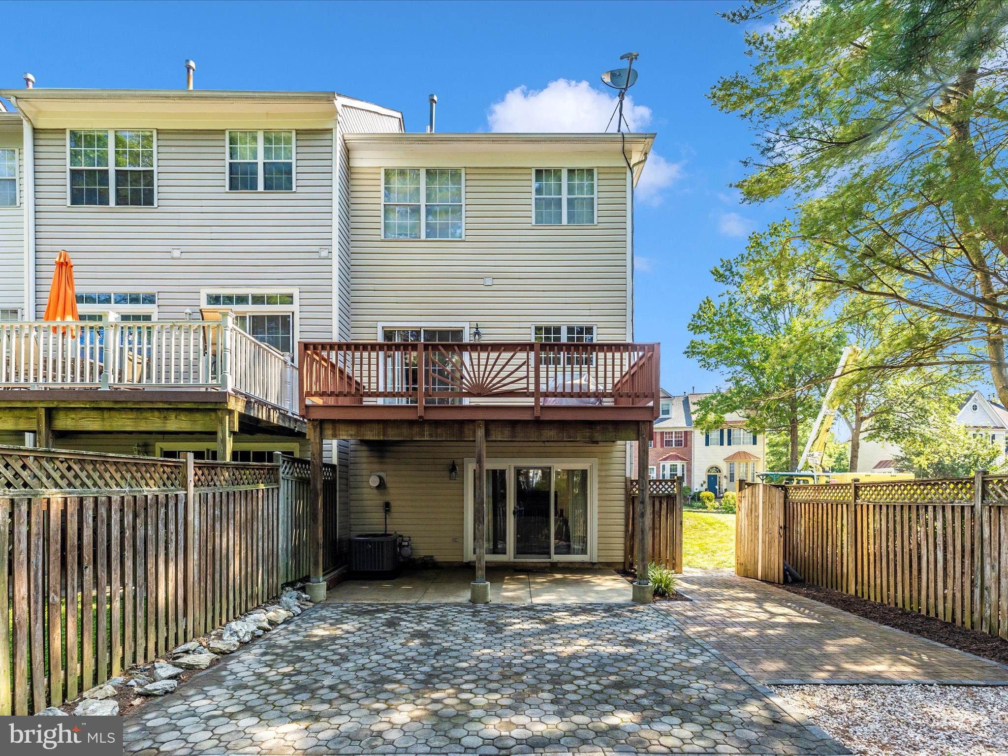 900 JUBAL WAY
