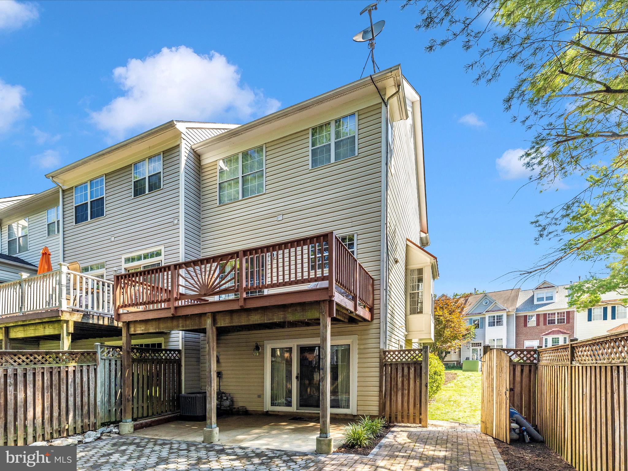 900 JUBAL WAY