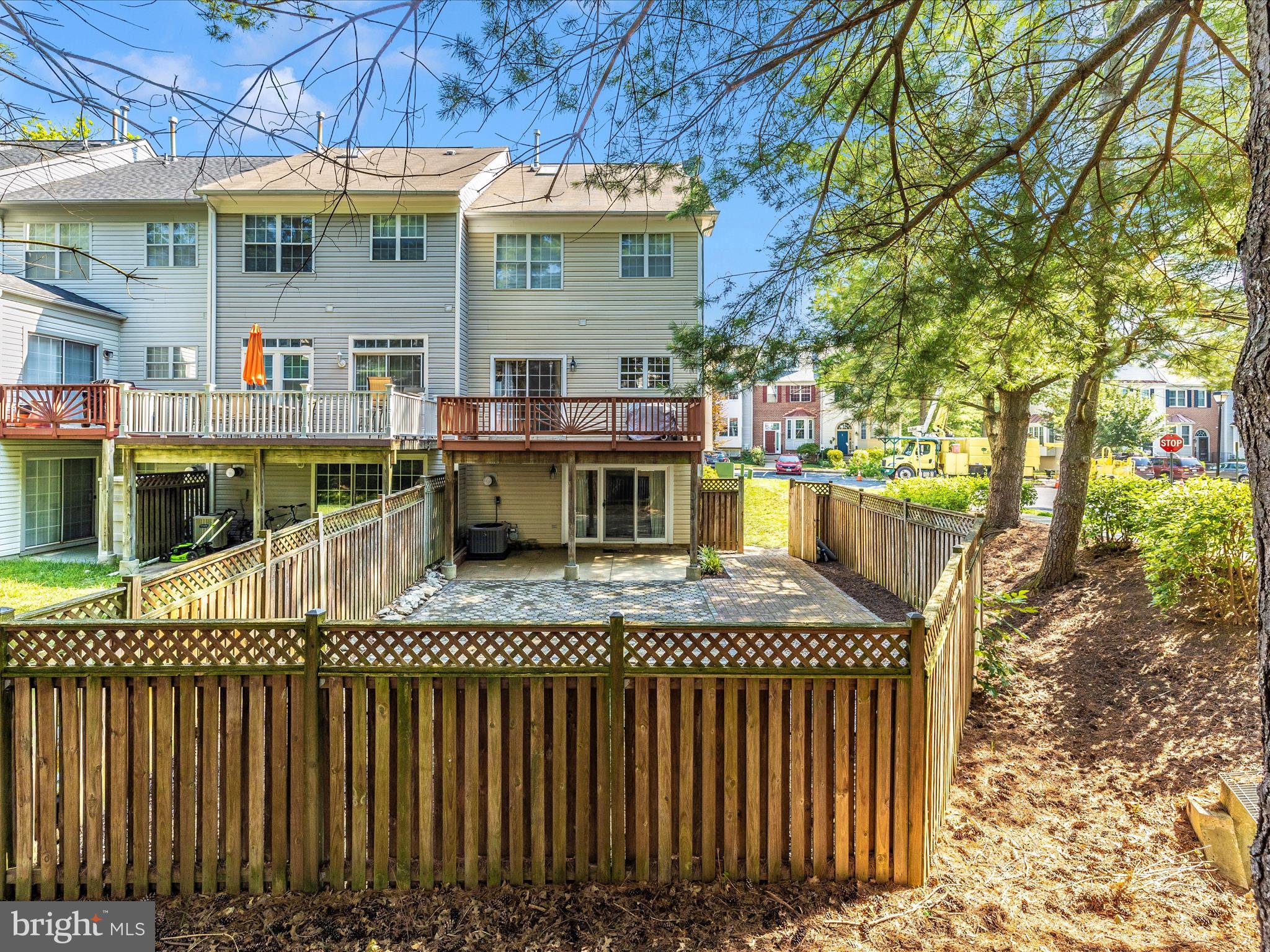 900 JUBAL WAY