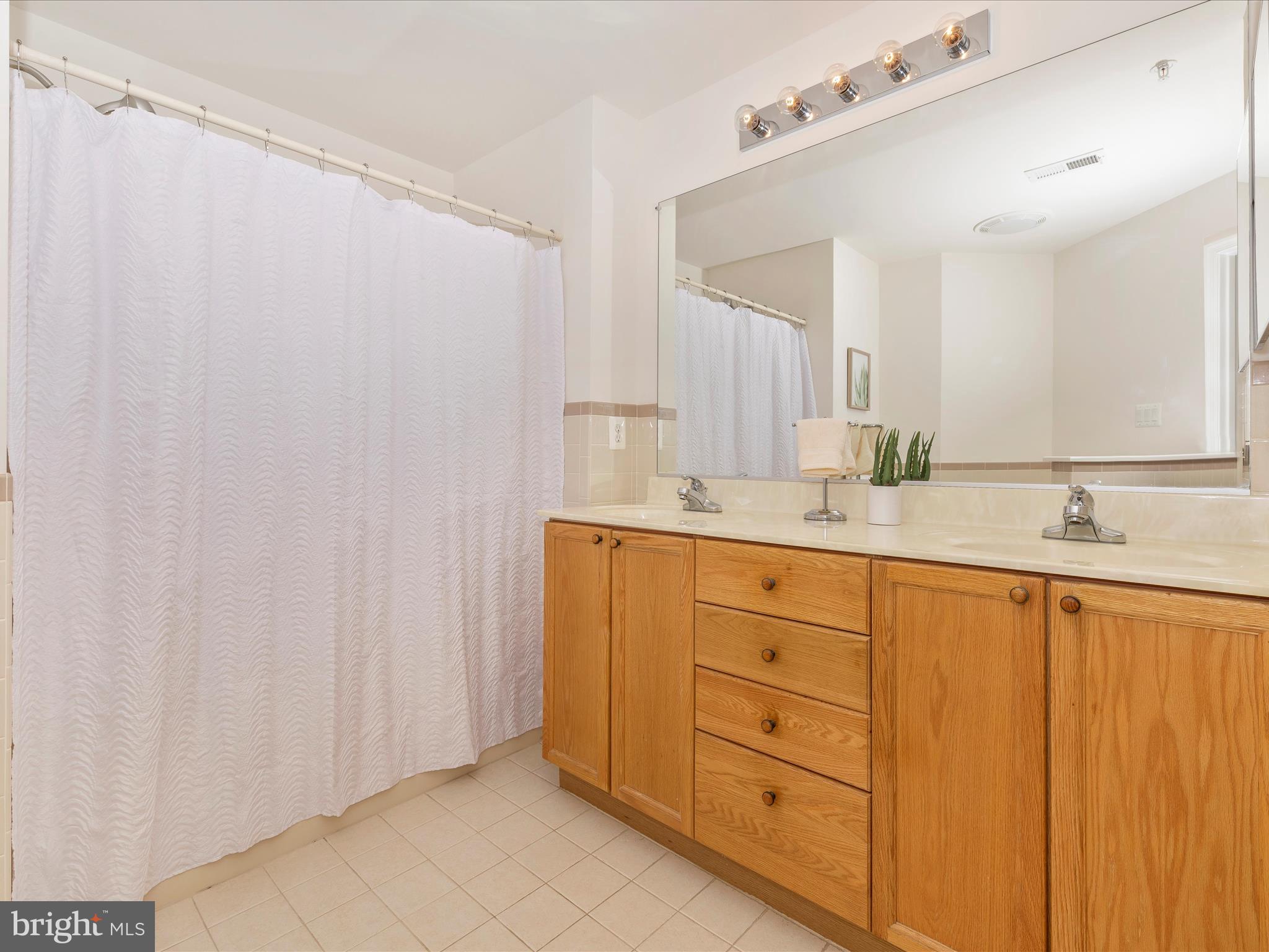 2500 COLERIDGE DRIVE 2 1D