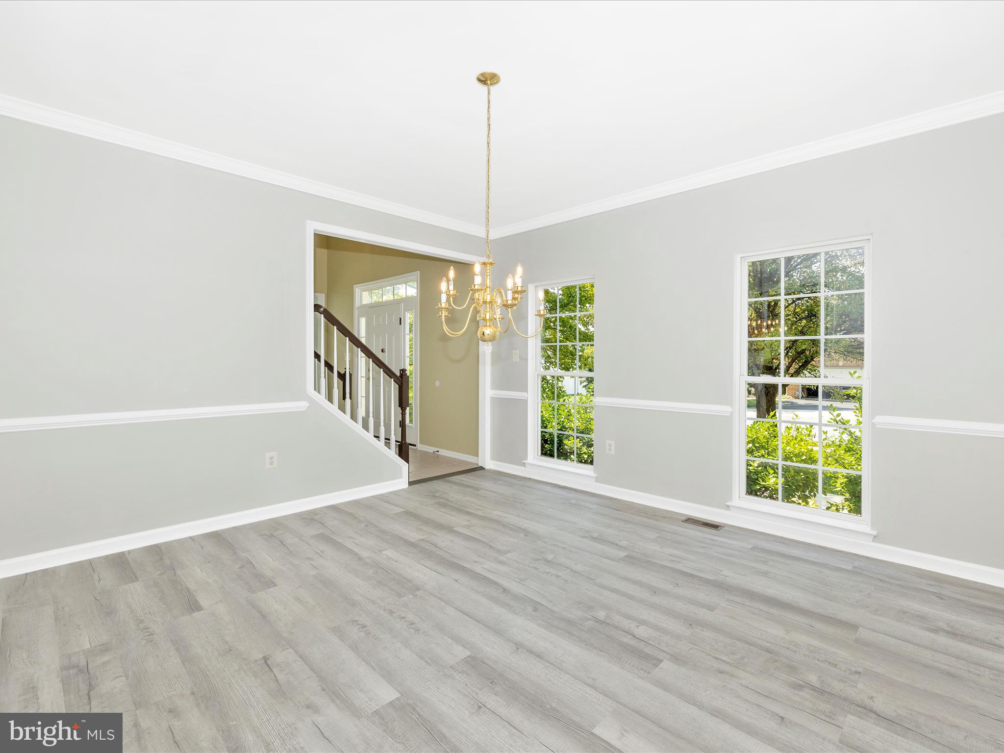 5 N POINTE TERRACE