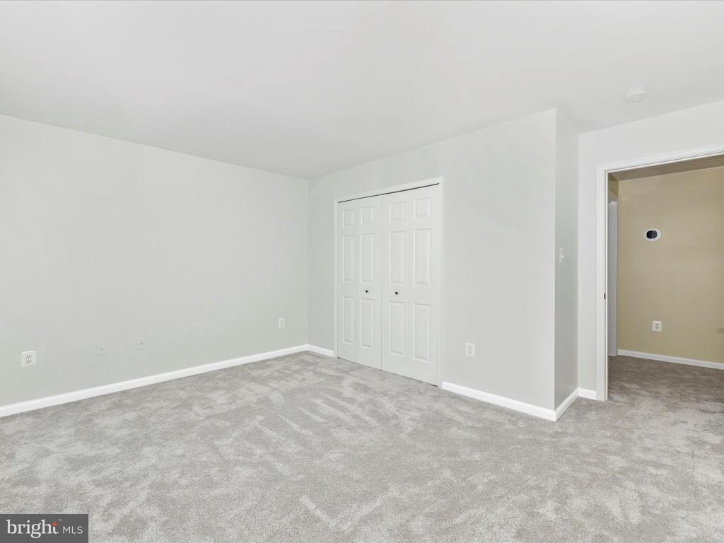 5 N POINTE TERRACE
