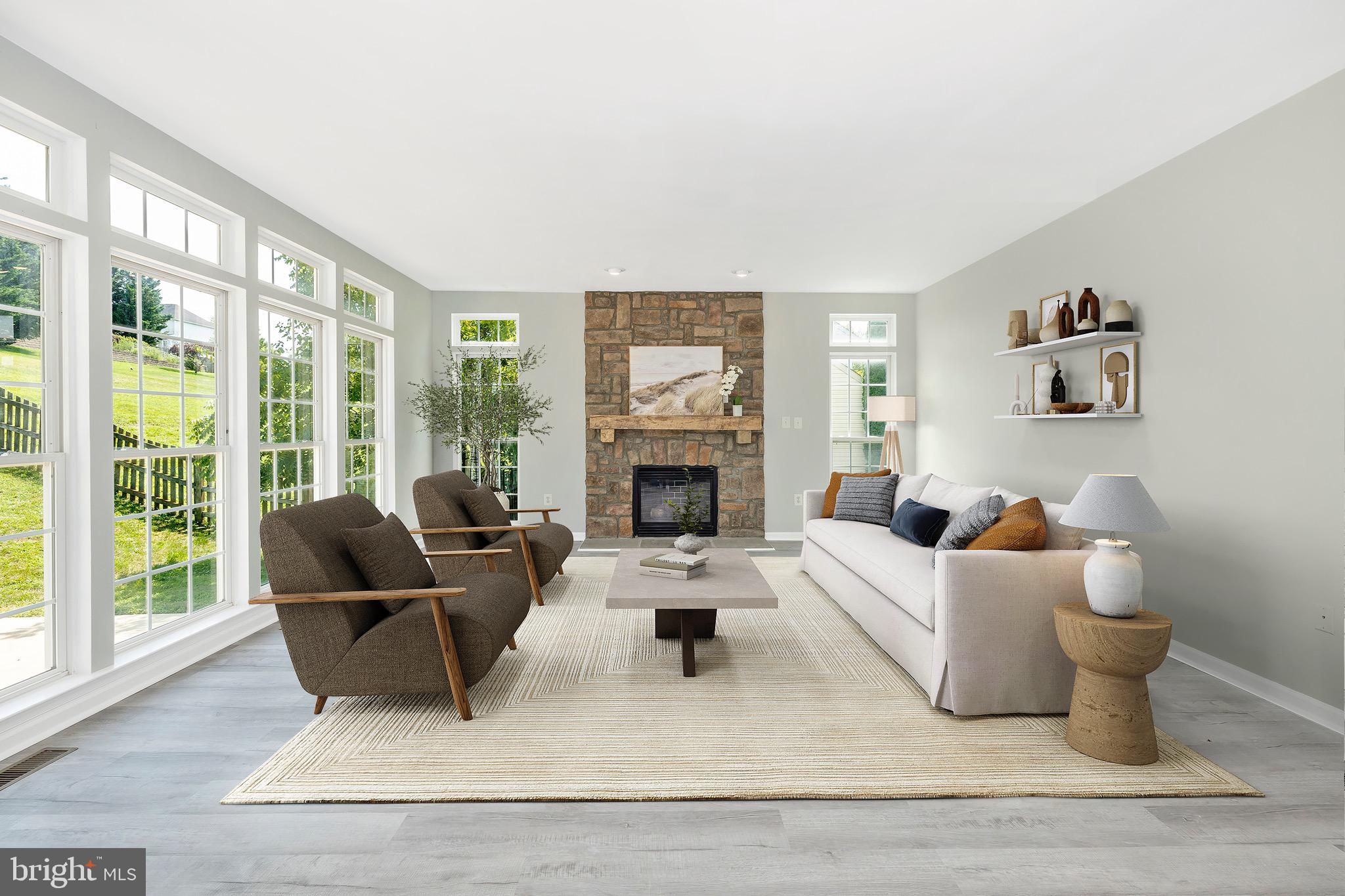 5 N POINTE TERRACE