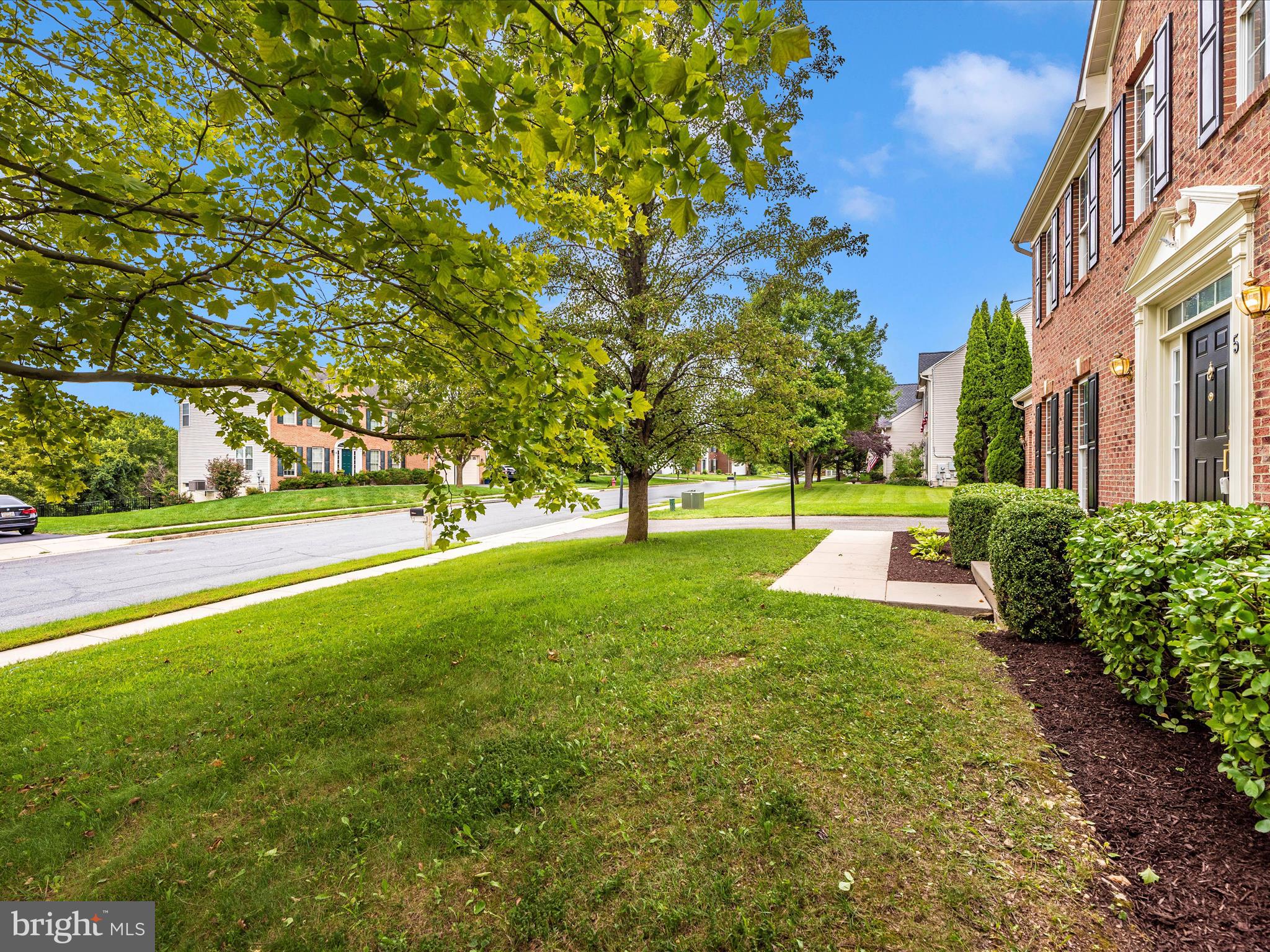 5 N POINTE TERRACE