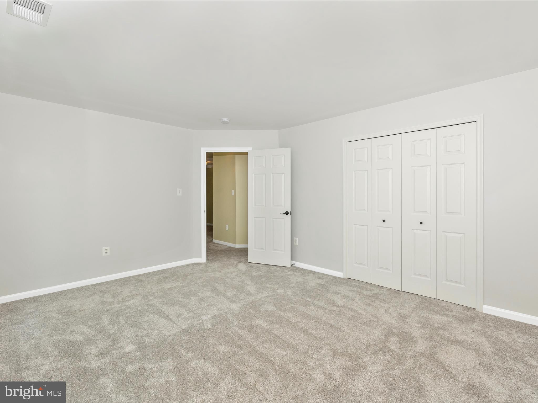 5 N POINTE TERRACE
