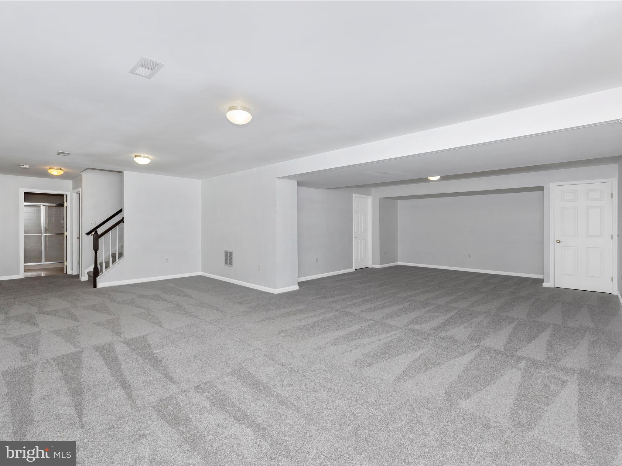5 N POINTE TERRACE