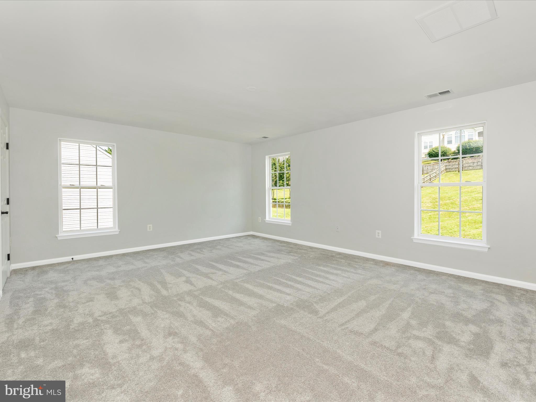 5 N POINTE TERRACE