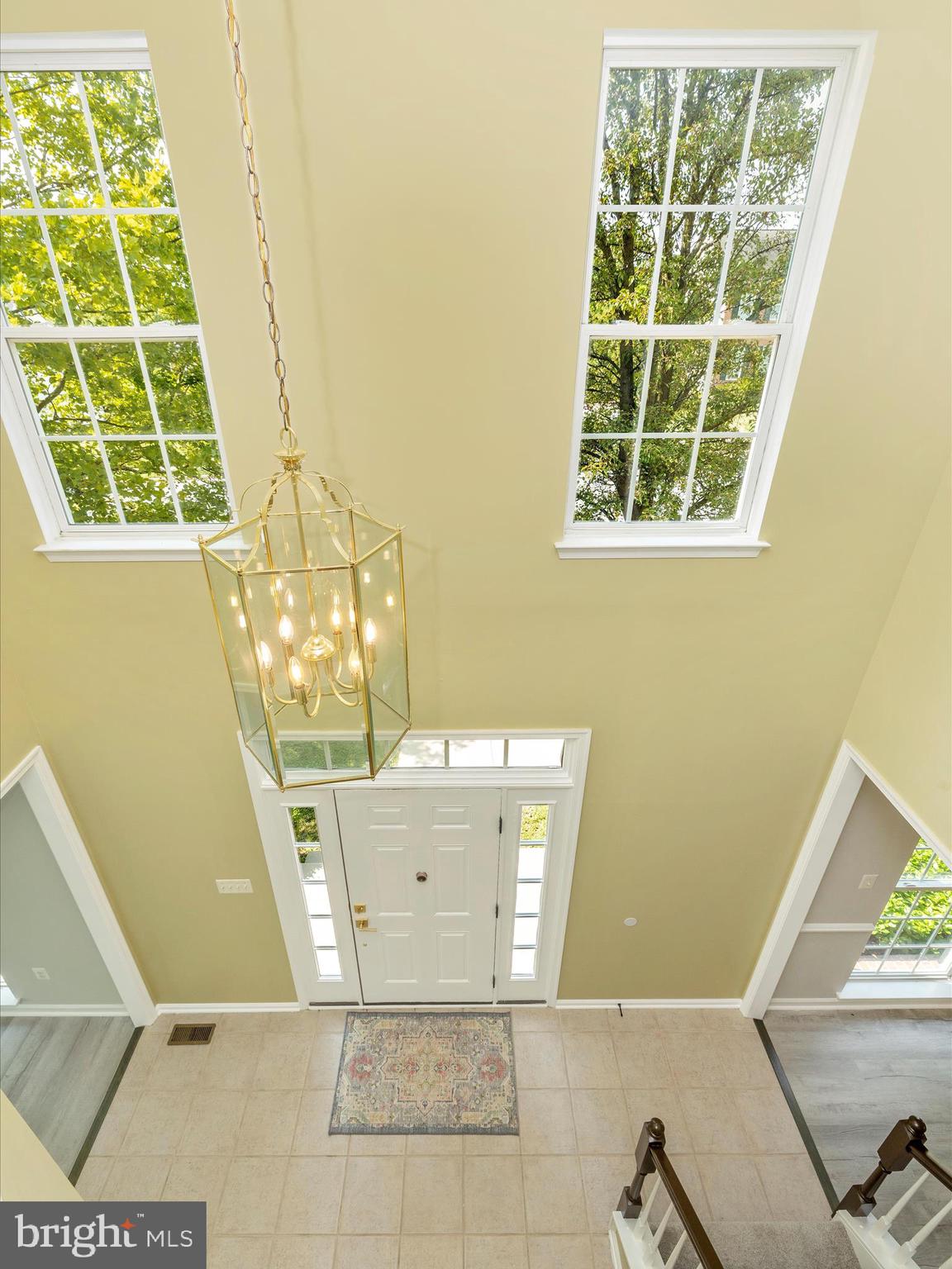 5 N POINTE TERRACE