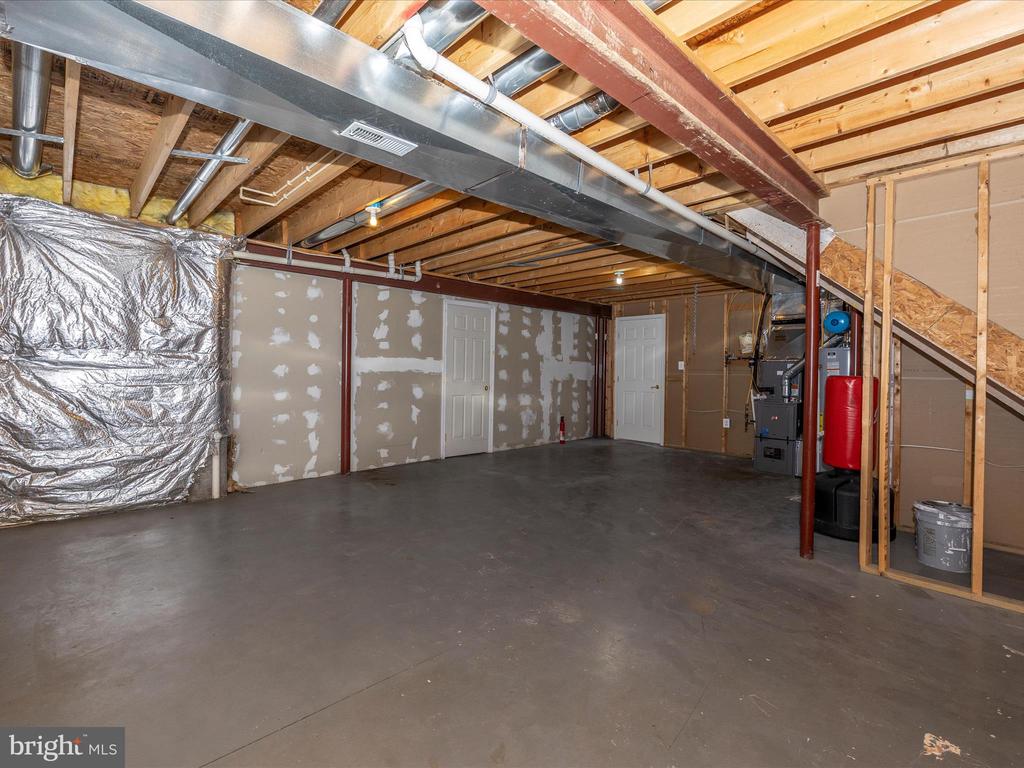 5 N POINTE TERRACE
