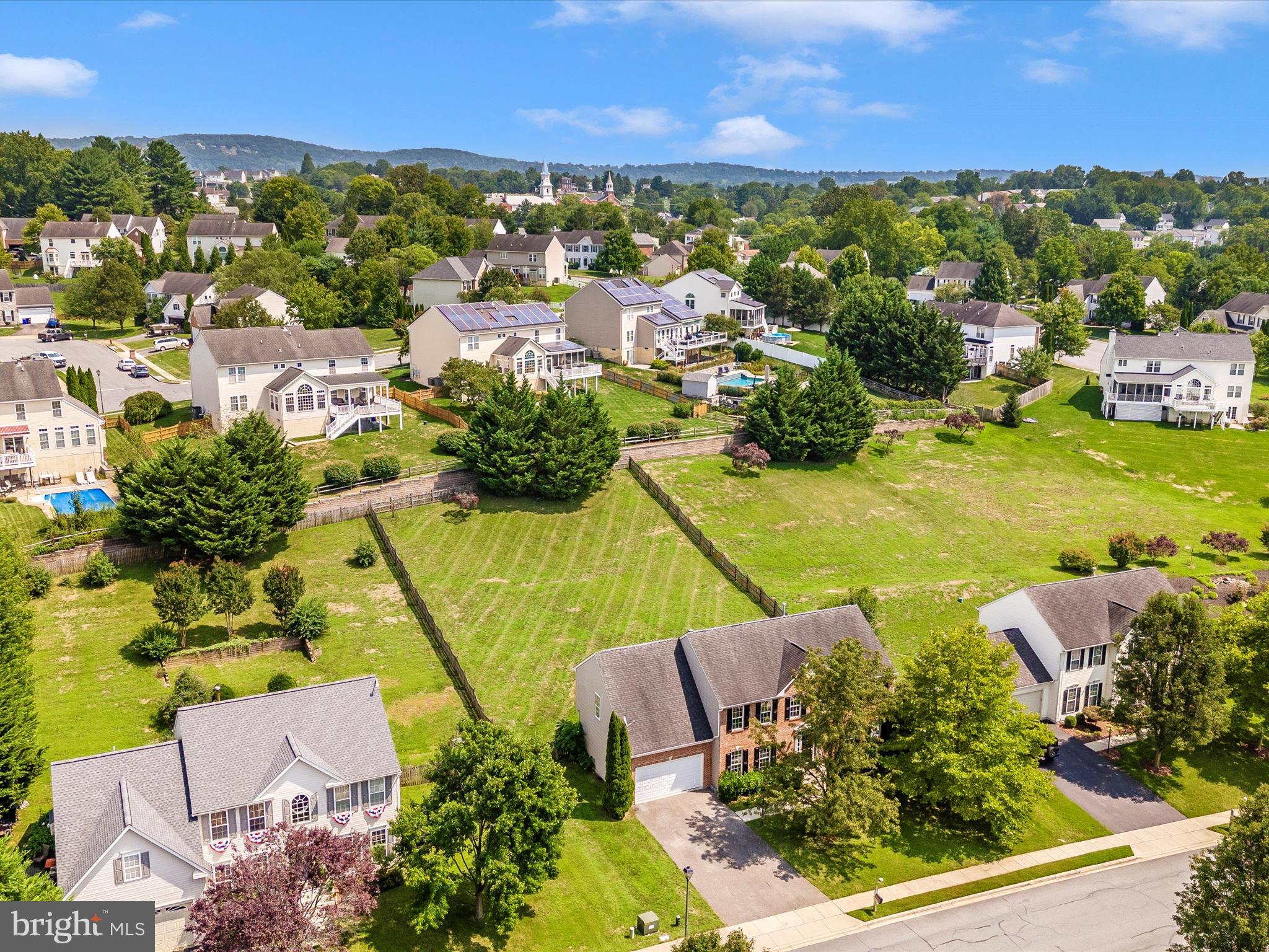 5 N POINTE TERRACE