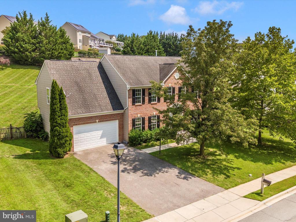 5 N POINTE TERRACE