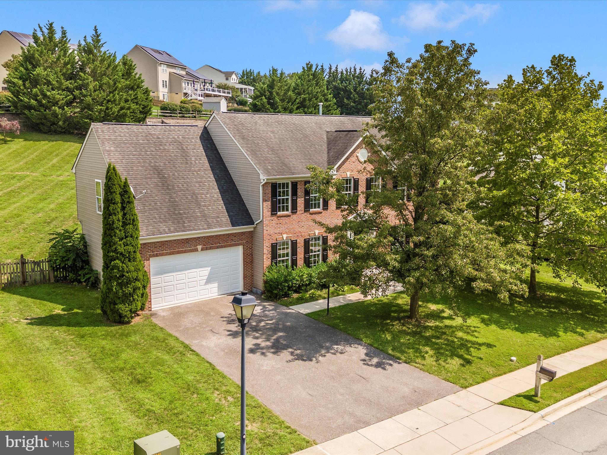 5 N POINTE TERRACE
