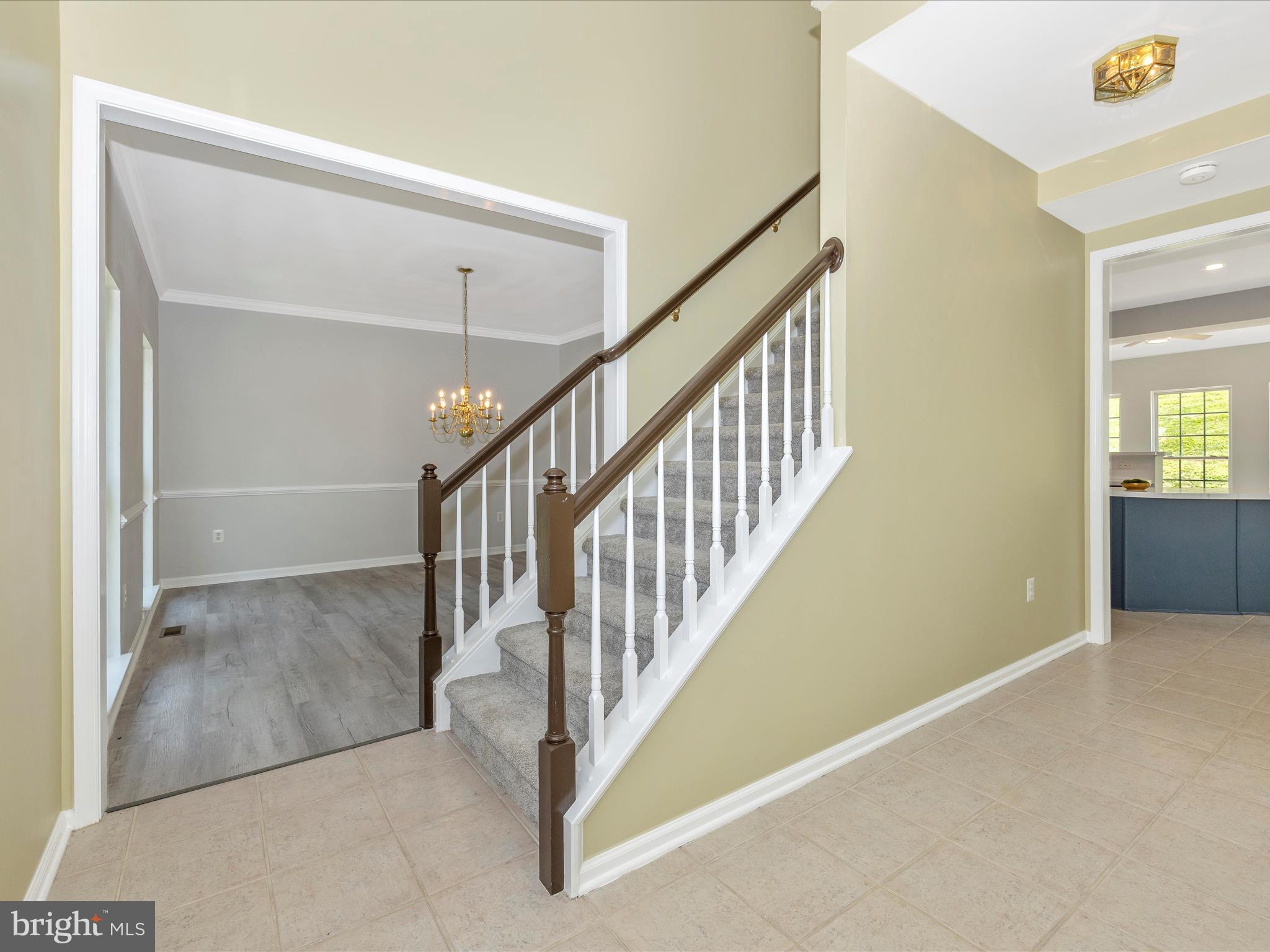 5 N POINTE TERRACE