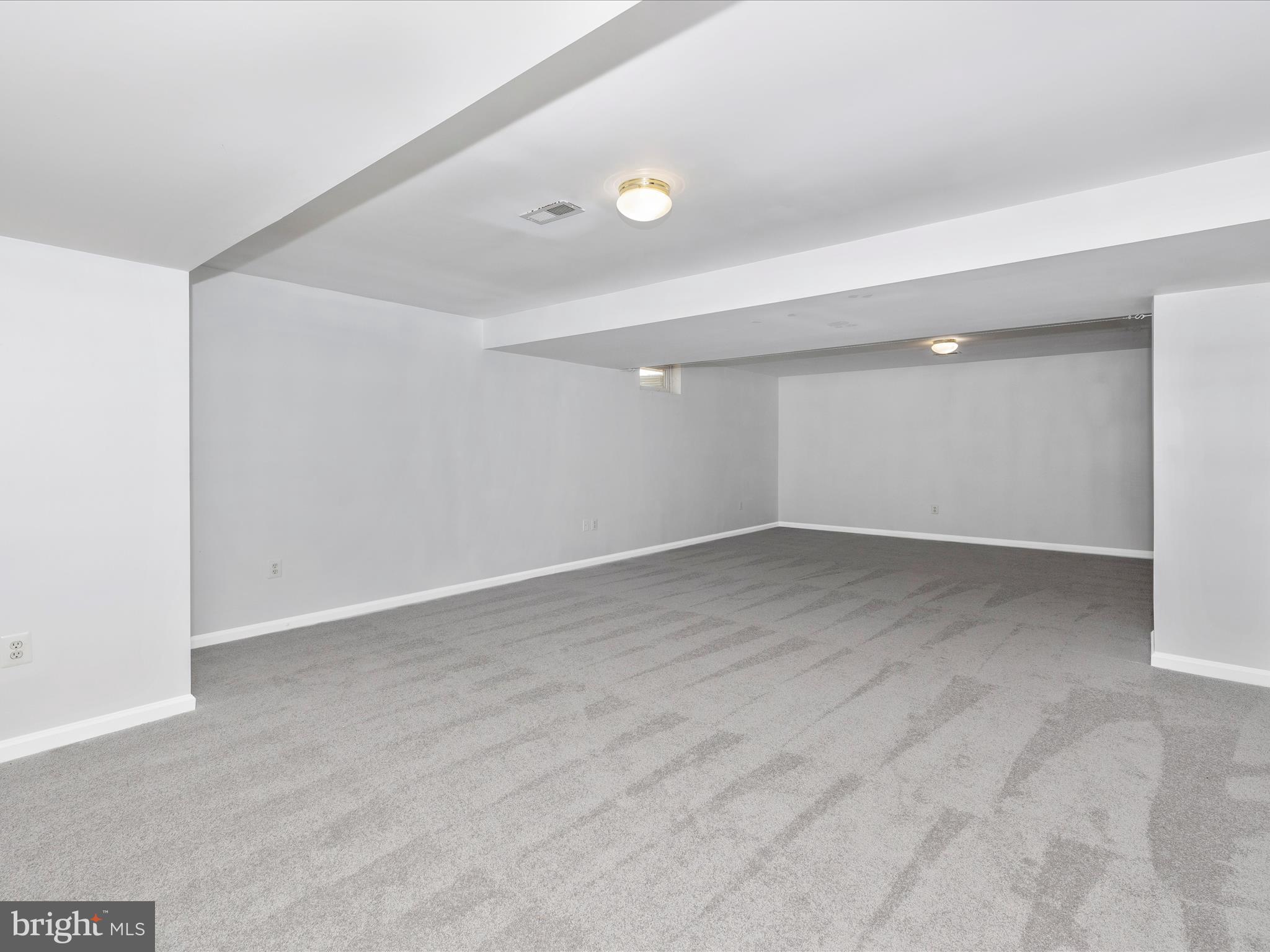 5 N POINTE TERRACE
