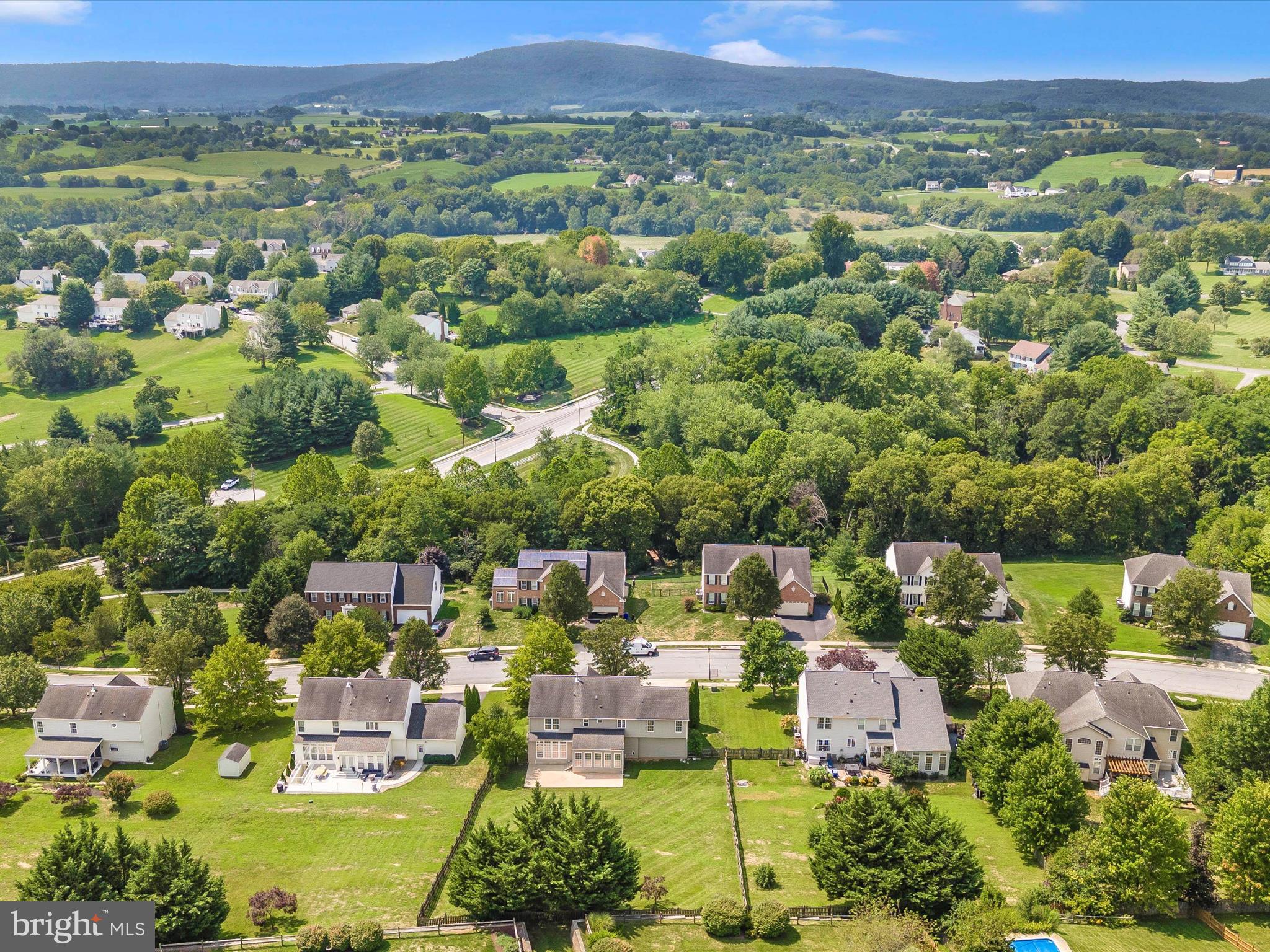 5 N POINTE TERRACE