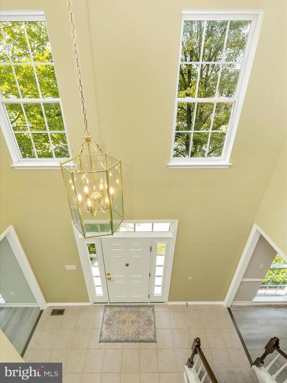 5 N POINTE TERRACE