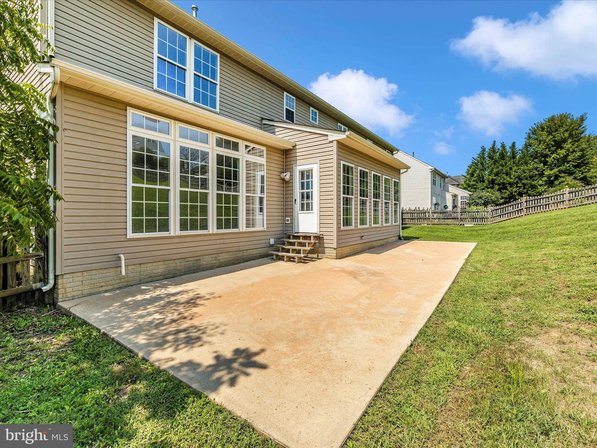 5 N POINTE TERRACE