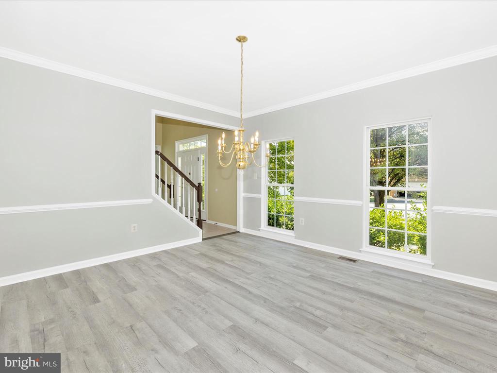 5 N POINTE TERRACE
