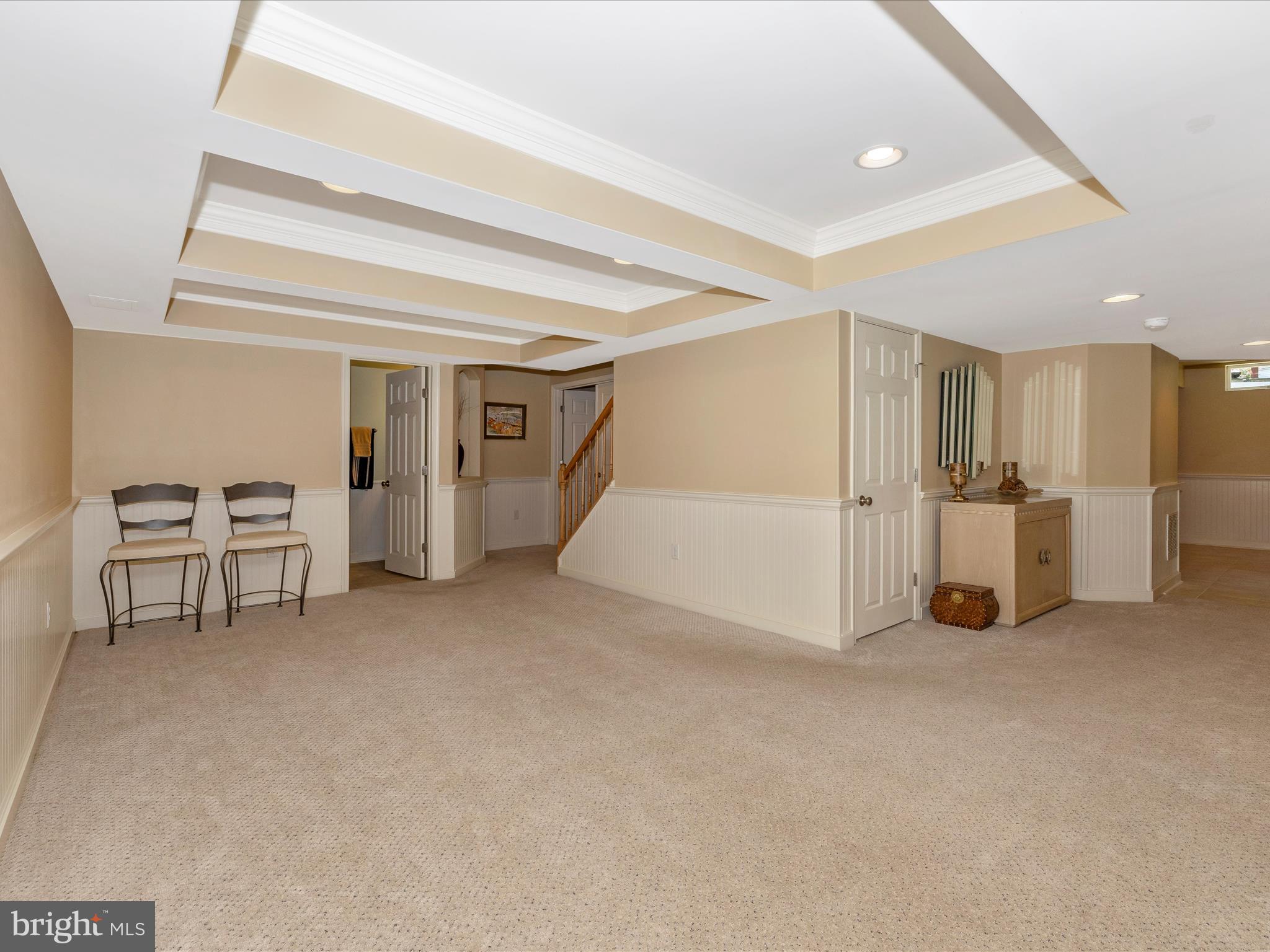 4 ARI COURT