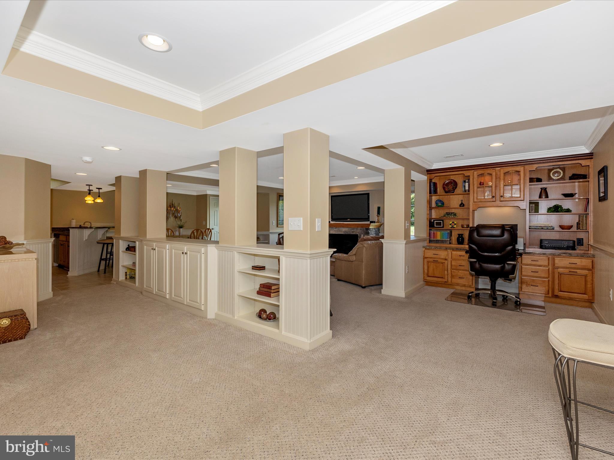 4 ARI COURT