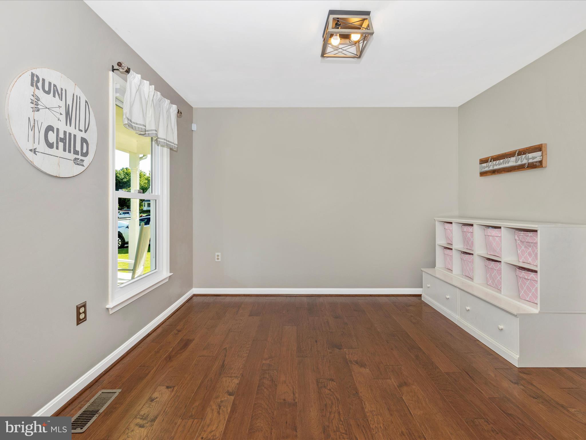 13 WALNUT POND COURT