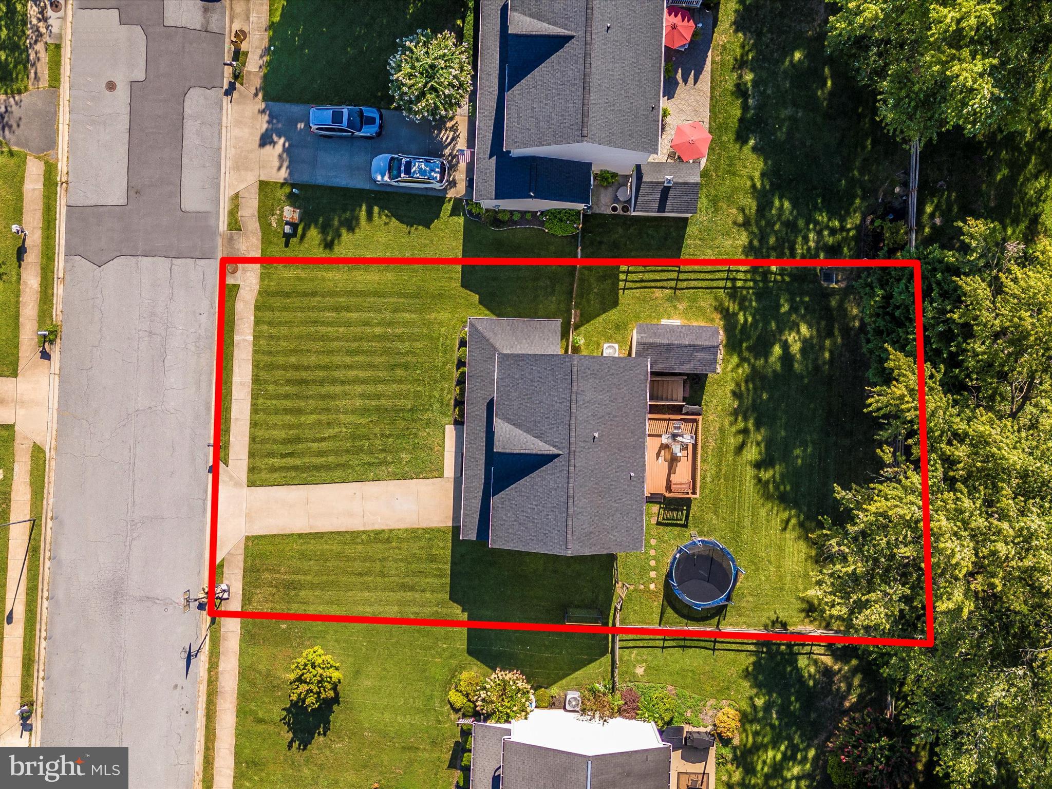 13 WALNUT POND COURT
