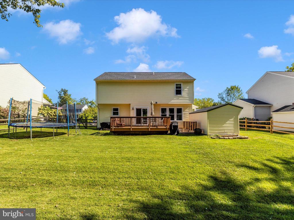 13 WALNUT POND COURT