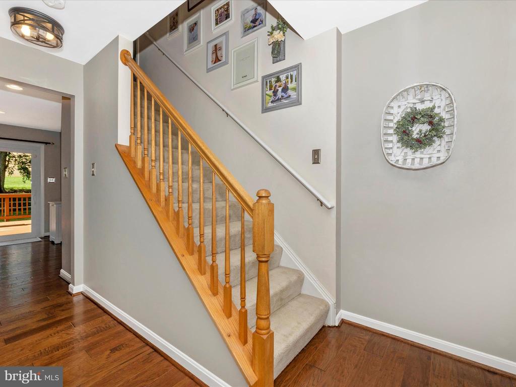13 WALNUT POND COURT