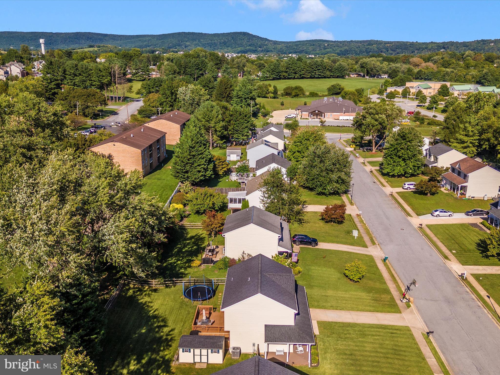 13 WALNUT POND COURT