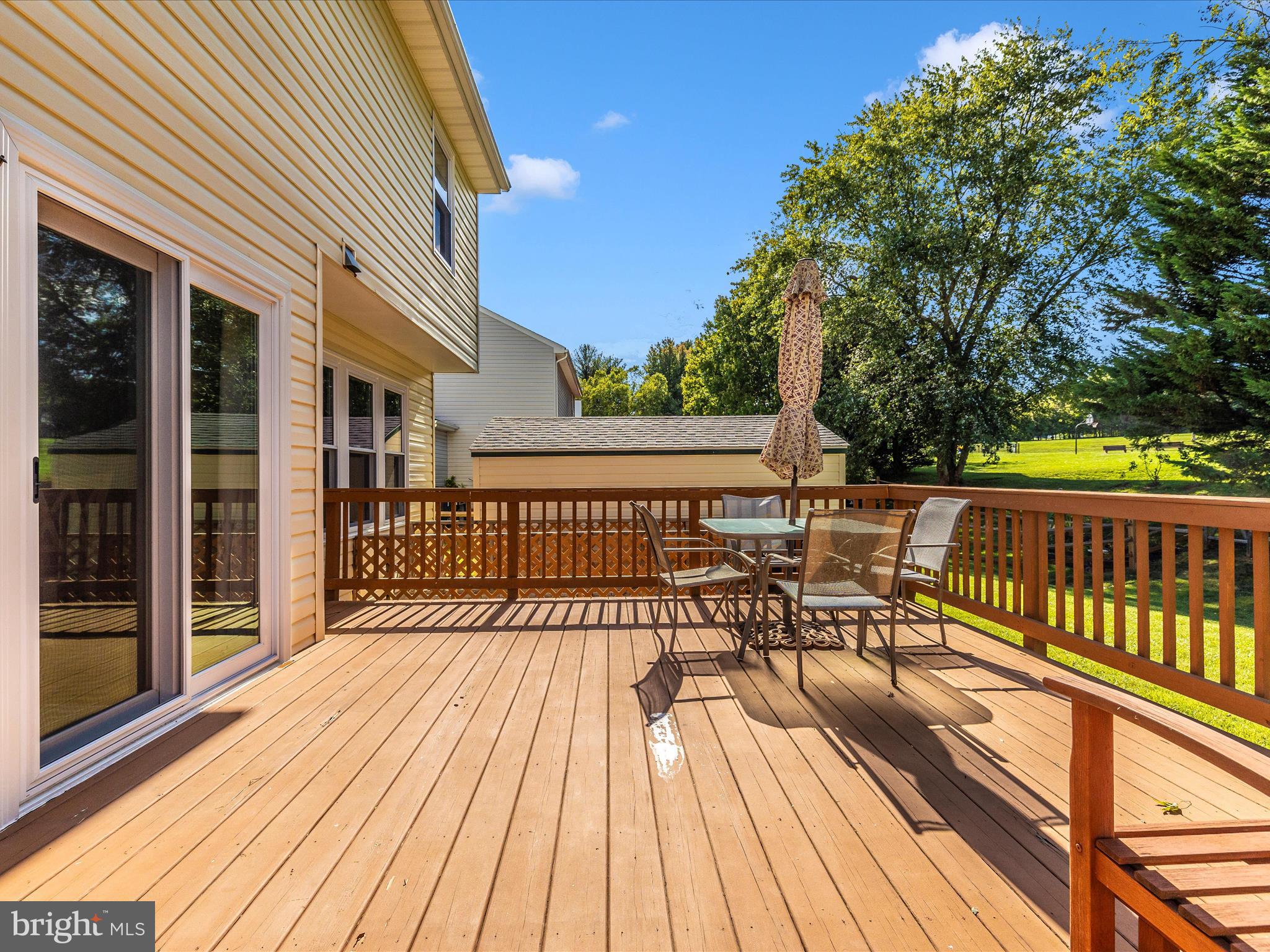 13 WALNUT POND COURT
