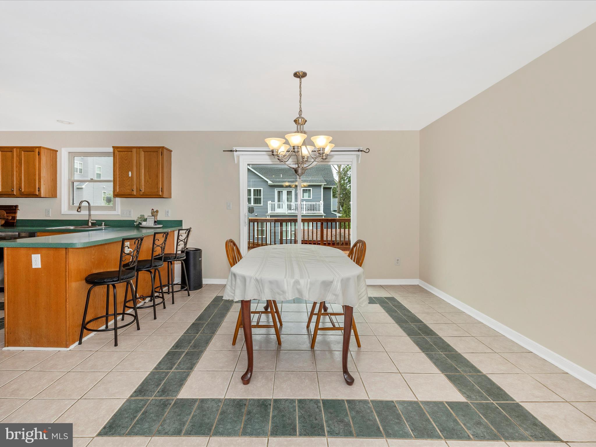 10634 OLD BARN COURT