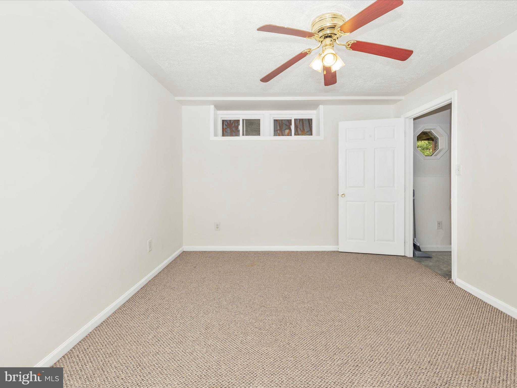 10634 OLD BARN COURT
