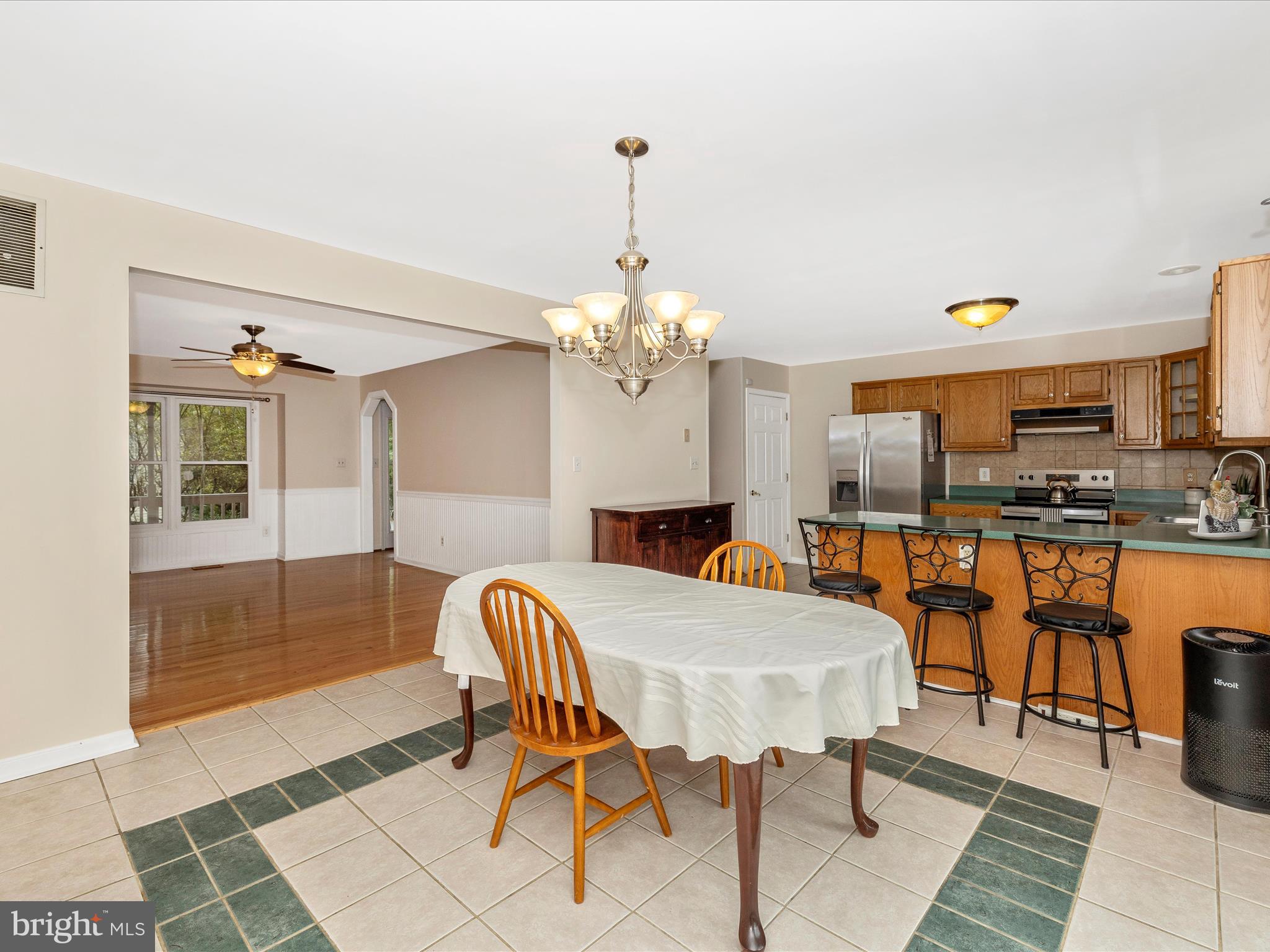 10634 OLD BARN COURT