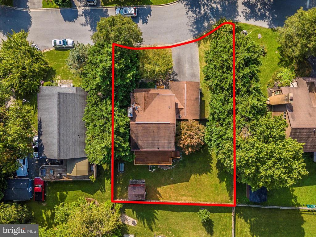 10634 OLD BARN COURT