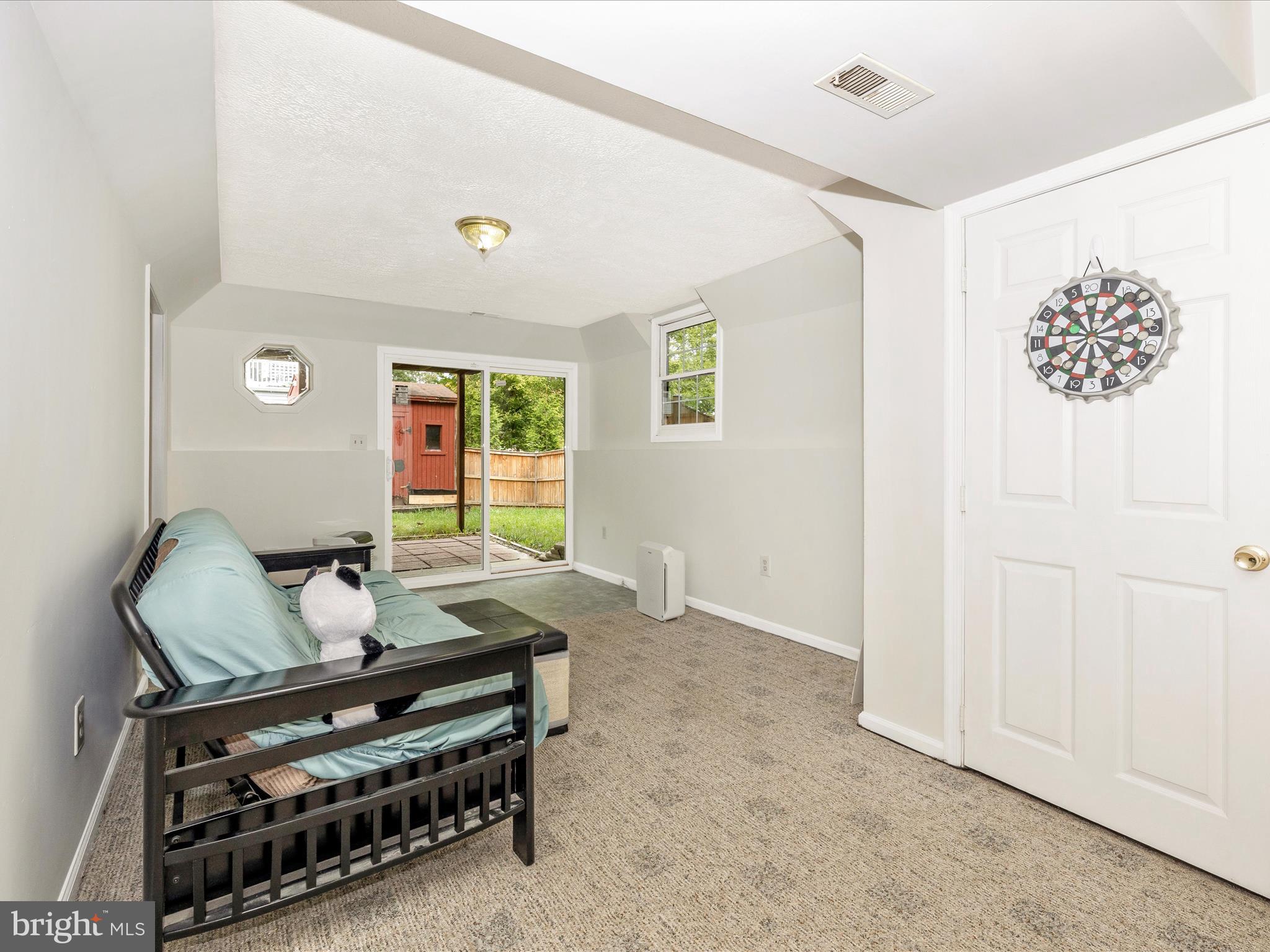 10634 OLD BARN COURT