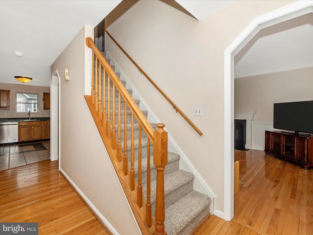 10634 OLD BARN COURT