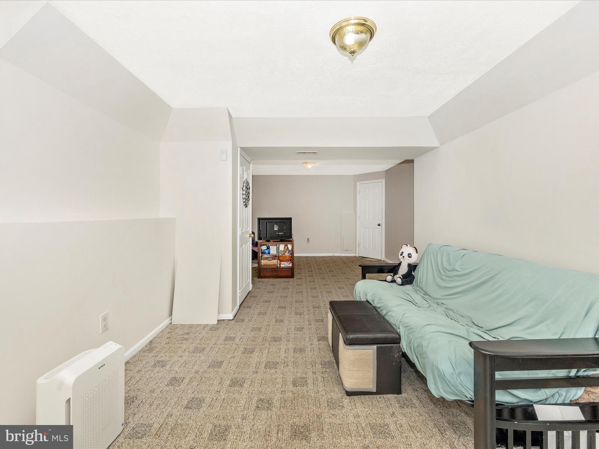 10634 OLD BARN COURT
