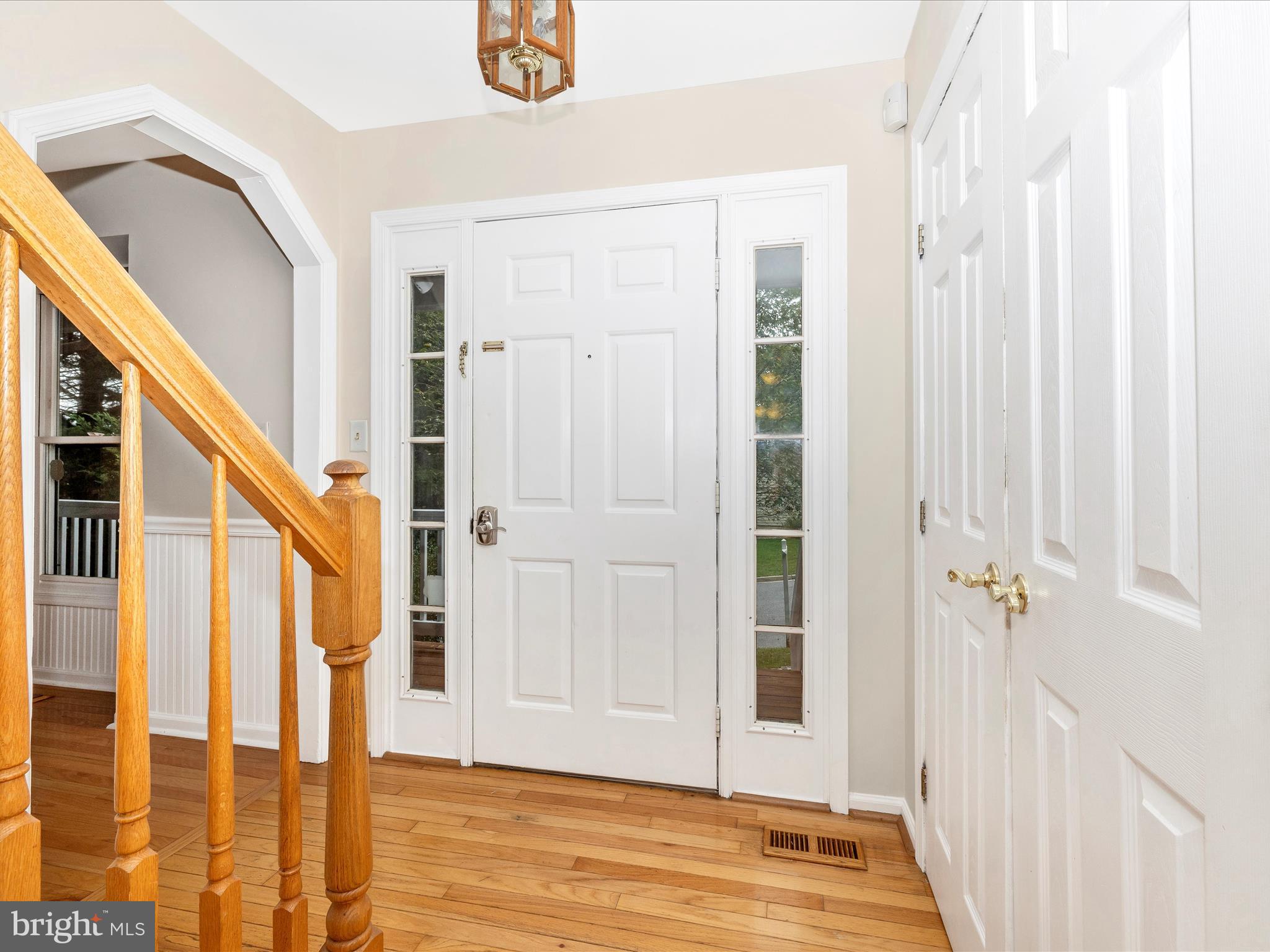 10634 OLD BARN COURT