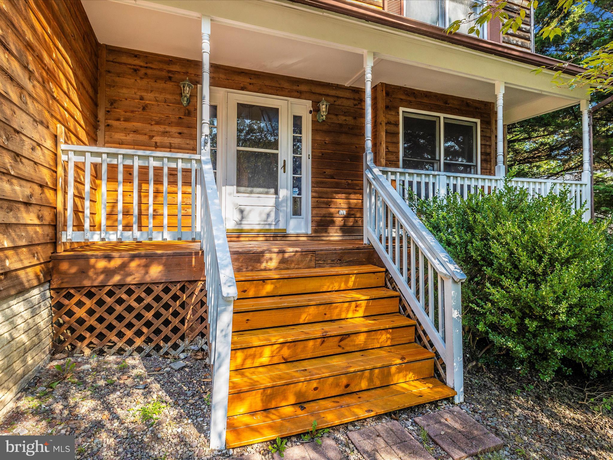 10634 OLD BARN COURT
