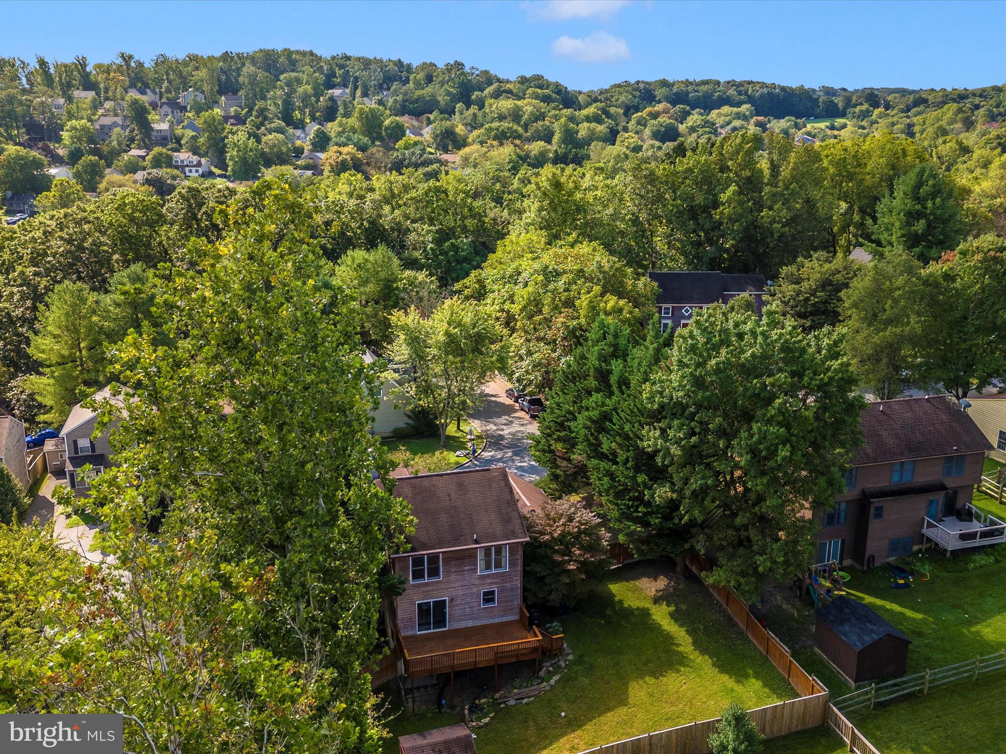 10634 OLD BARN COURT