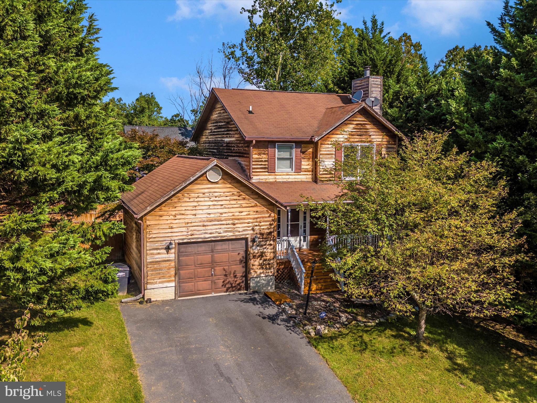 10634 OLD BARN COURT