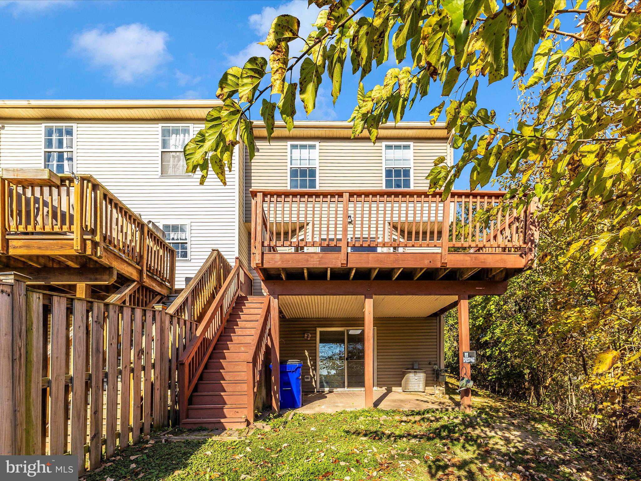 114 MOSER CIRCLE