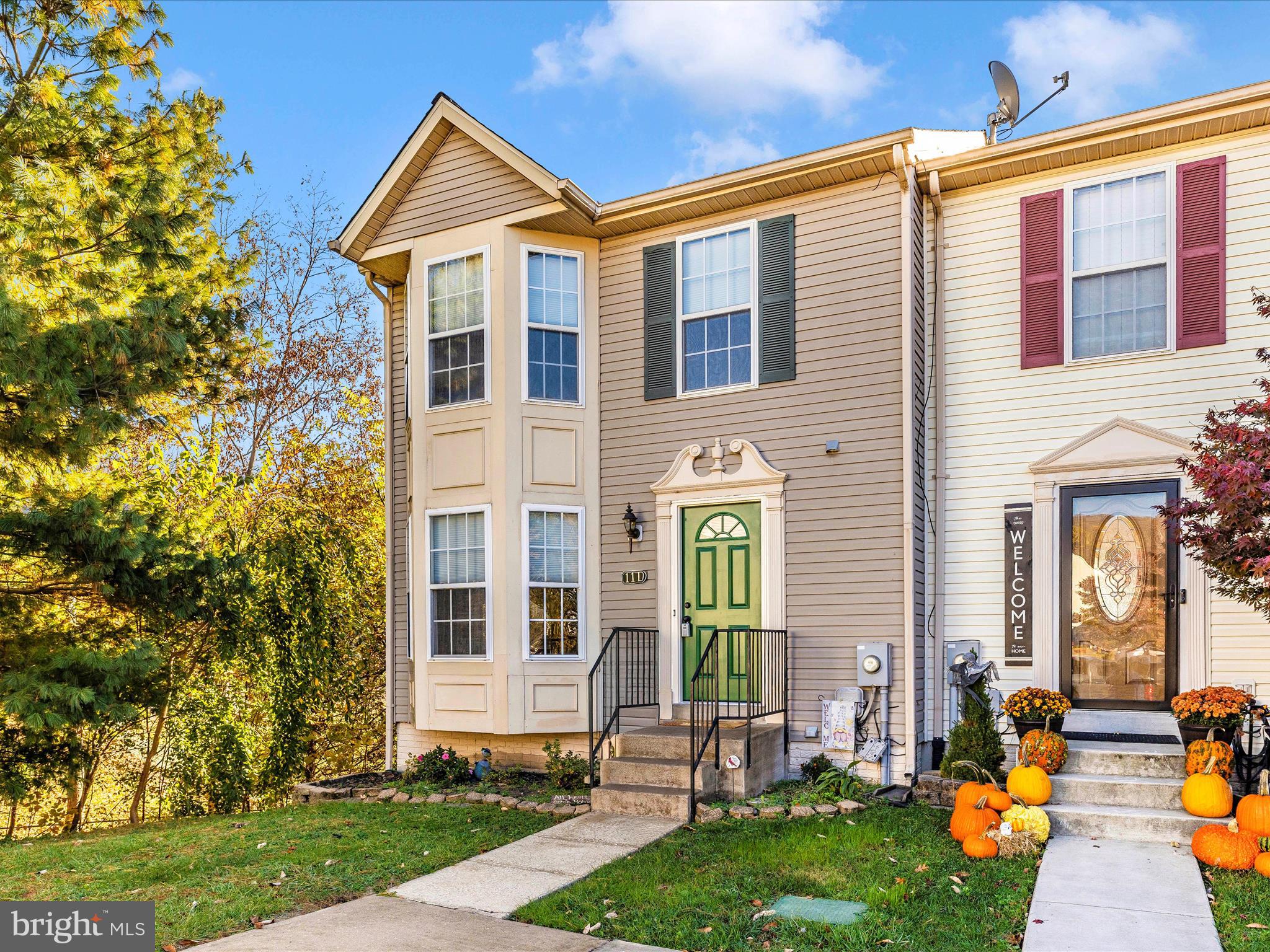 114 MOSER CIRCLE