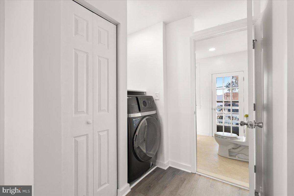 40 S BENTZ STREET