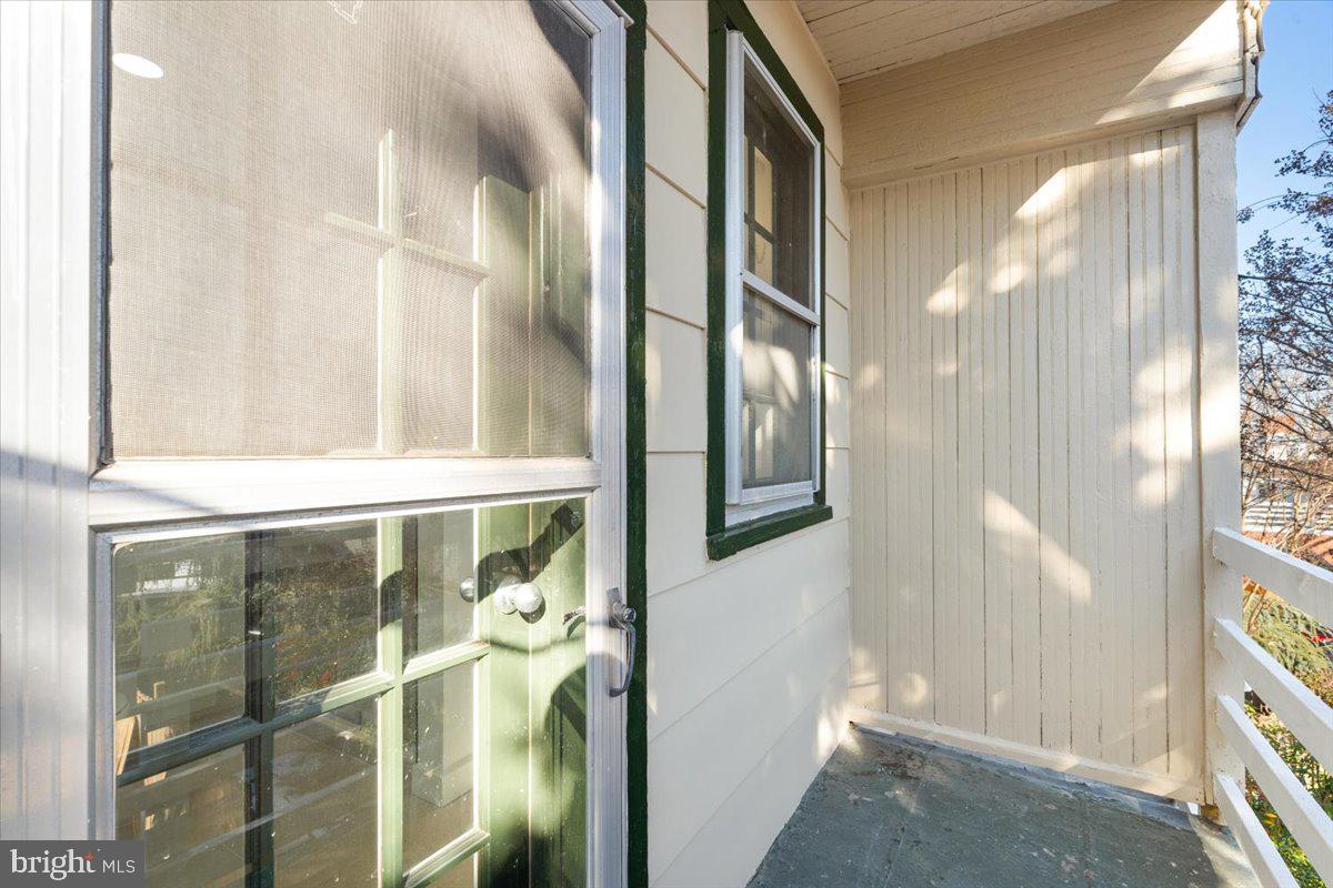 40 S BENTZ STREET