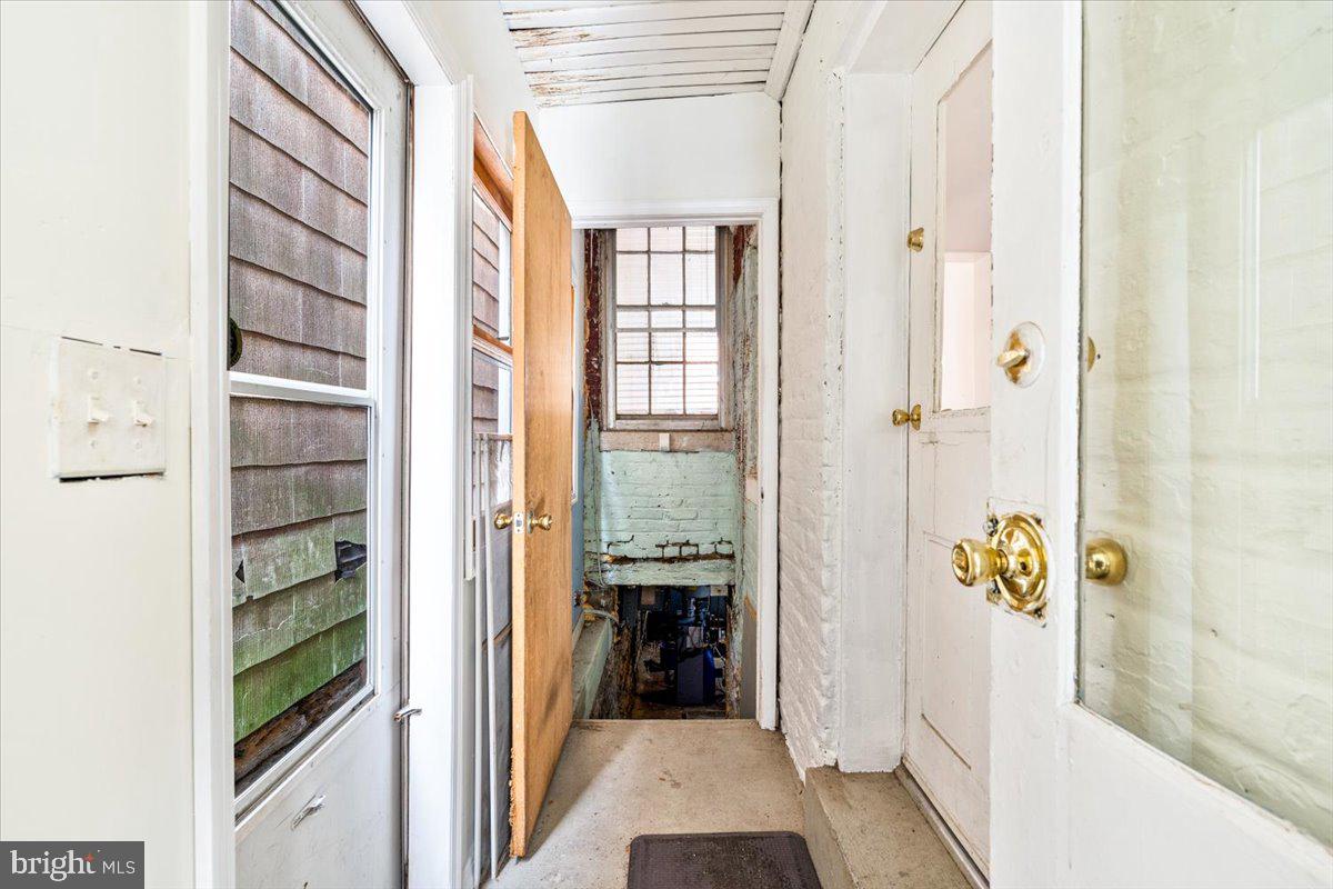 116 W FOURTH STREET