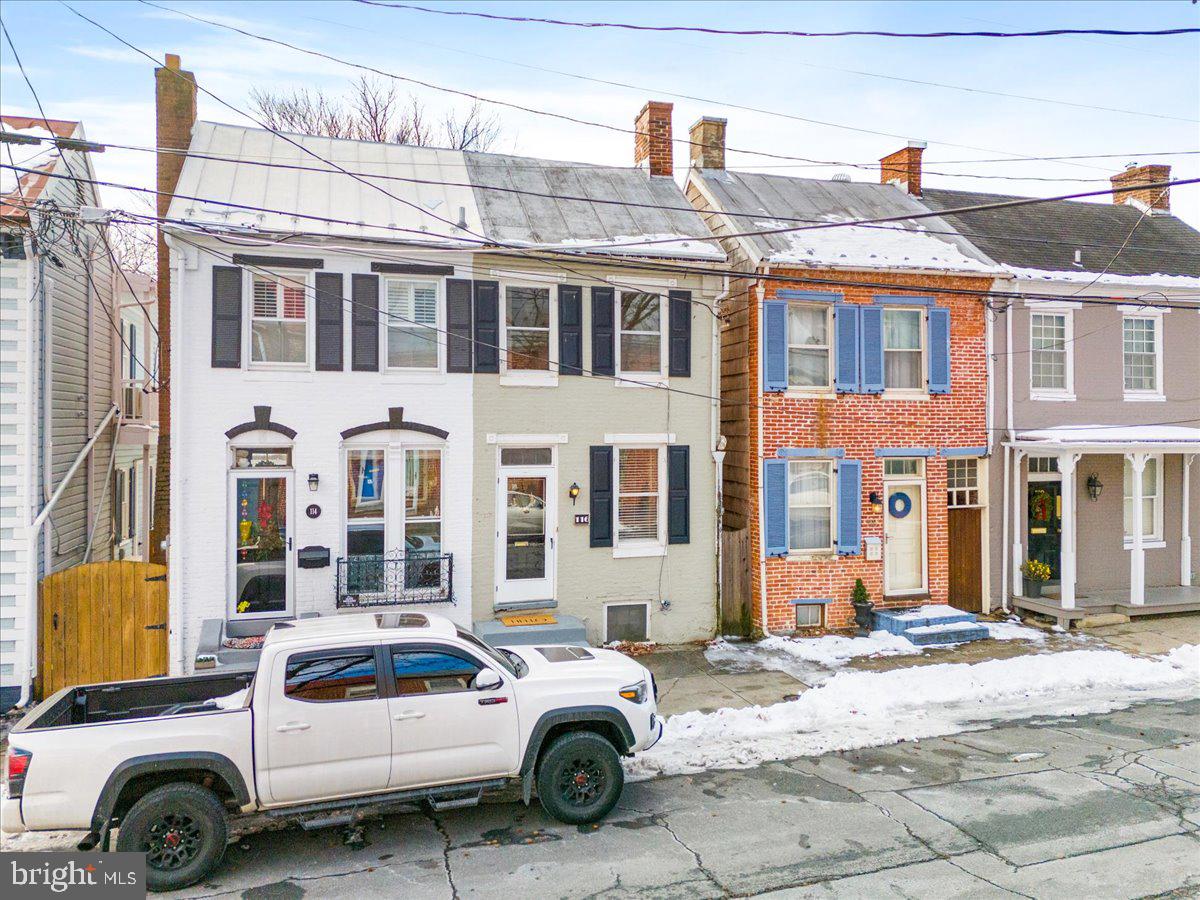 116 W FOURTH STREET