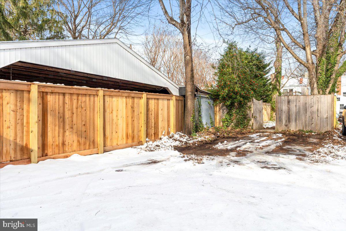116 W FOURTH STREET