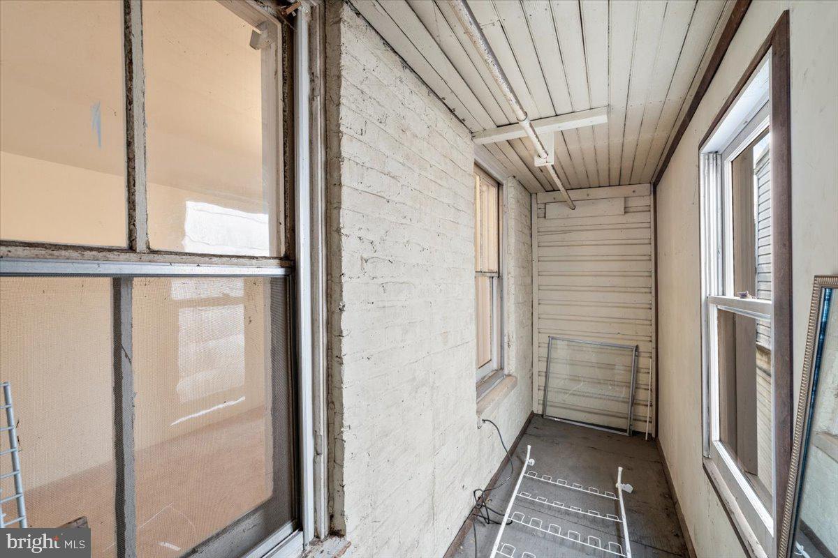 116 W FOURTH STREET